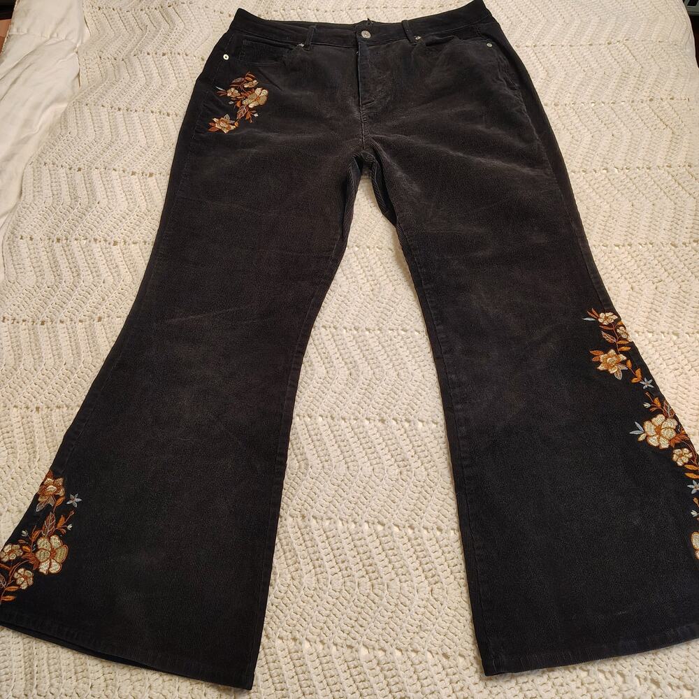 Forever 21 Floral Embroidered Corduroy Wide Leg Pants 1X Boho western plus size